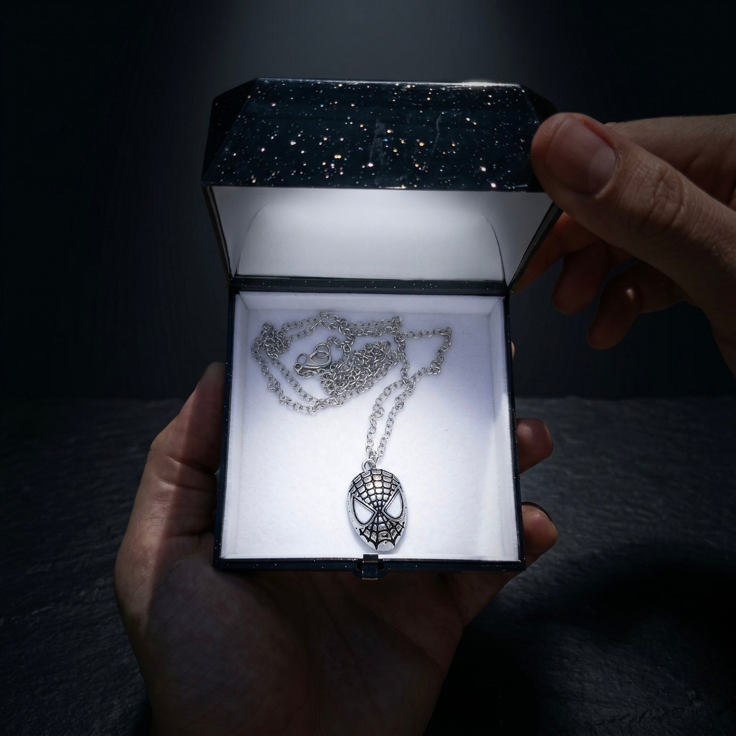 HRL-01: The Arachnid Pendant